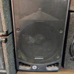 Samson XP115A Expedition Series 2-Way 500w Active 15" Speaker
And Stand