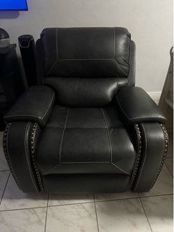 Winslow Recliner