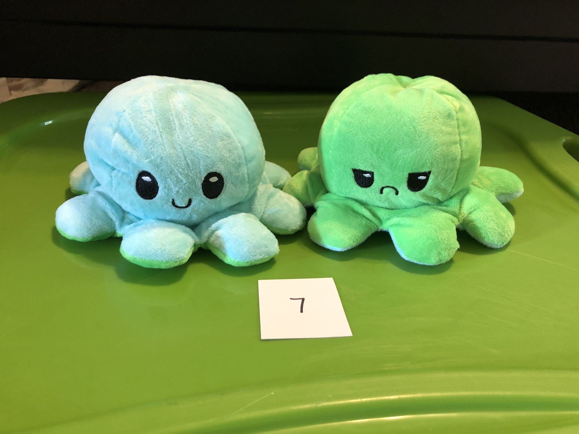 Reversible Emotional Octopus