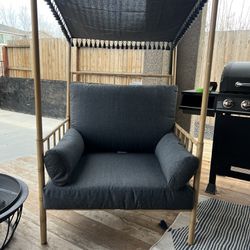 Outdoor Canopy Accent Chair 