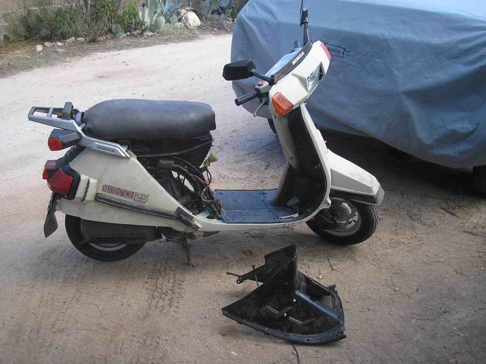 !! OEM Parts ONLY !! Two (2) 1984 Honda Aero/Lead NH125 Scooters/Mopeds/"Vespas" !! WILL SHIP !!