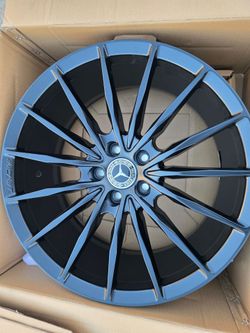 20"new MERCEDES BENZ GLE350 Wheels & PIRELLI Tires