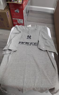 New York Yankees Gray Graphic T-Shirt Xl