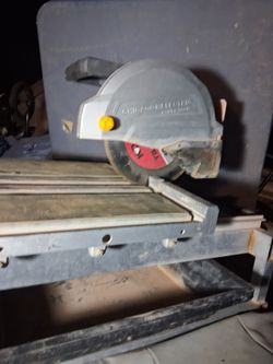 Chicago Electric 10 in wet tile/brick saw