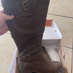 Brown Women Boots