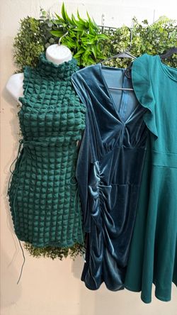 Green Bubble Texture Sleeveless Mini Dress