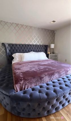 Luxury Tufted King Bed Set