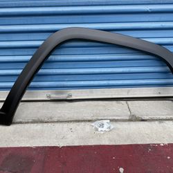 2022,2023,2024,2025 Jeep Grand Cherokee Fender Flare/Moldura Delantera Rh Passenger Oem,Original Ask