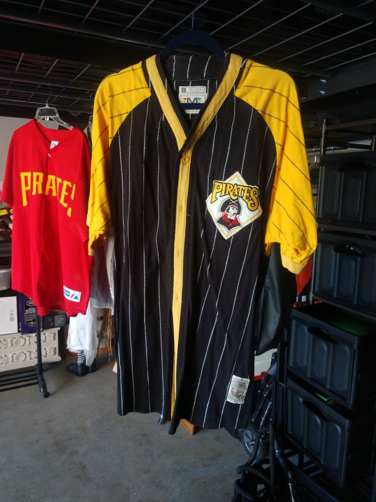 Pirate Pittsburgh Collectible Shirt