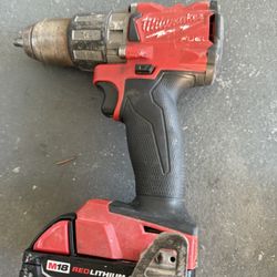 Milwaukee Cordless Hammer Drill With 2.0 Battery 