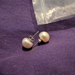 Pearl earring sets and pendant