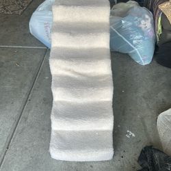 For dogs and cats stepladder