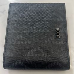 Dior wallet 