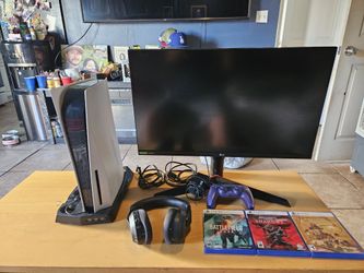 PS5 & Monitor + 2 controllers, 3 games and a turtle beach headset