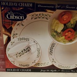 Holiday Charm Dinnerware Set 20pc