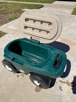 Step 2 Multi Purpose Rolling Garden Hopper Stool Utility Seat Storage Cart