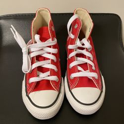 Youth Converse NEW  11.5