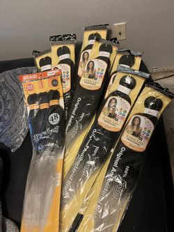 10Bundles Of Braiding Hair