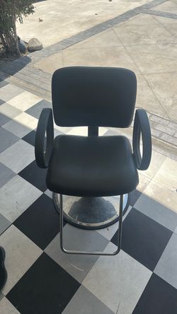 Black Salon Styling Chair with Chrome Base