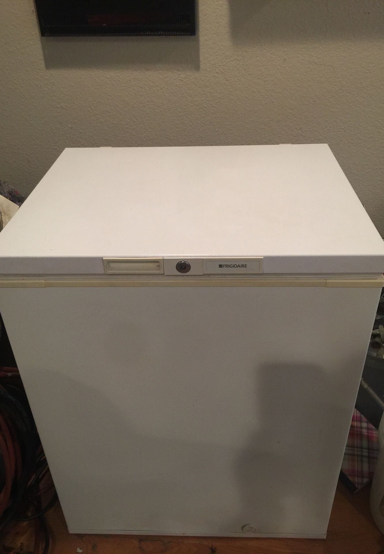 Frigidaire chest freezer