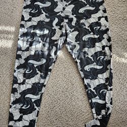 Disney Ursula LulaRoe Leggings TC2