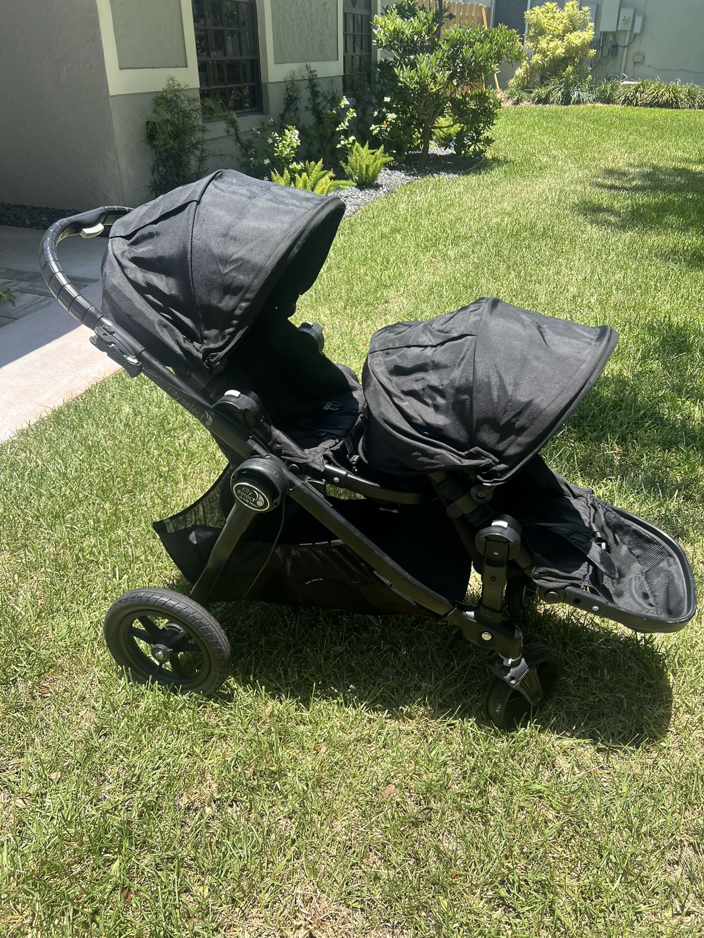 Baby jogger City Select Double Stroller