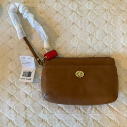 Authentic Coach Leather Wristlet New