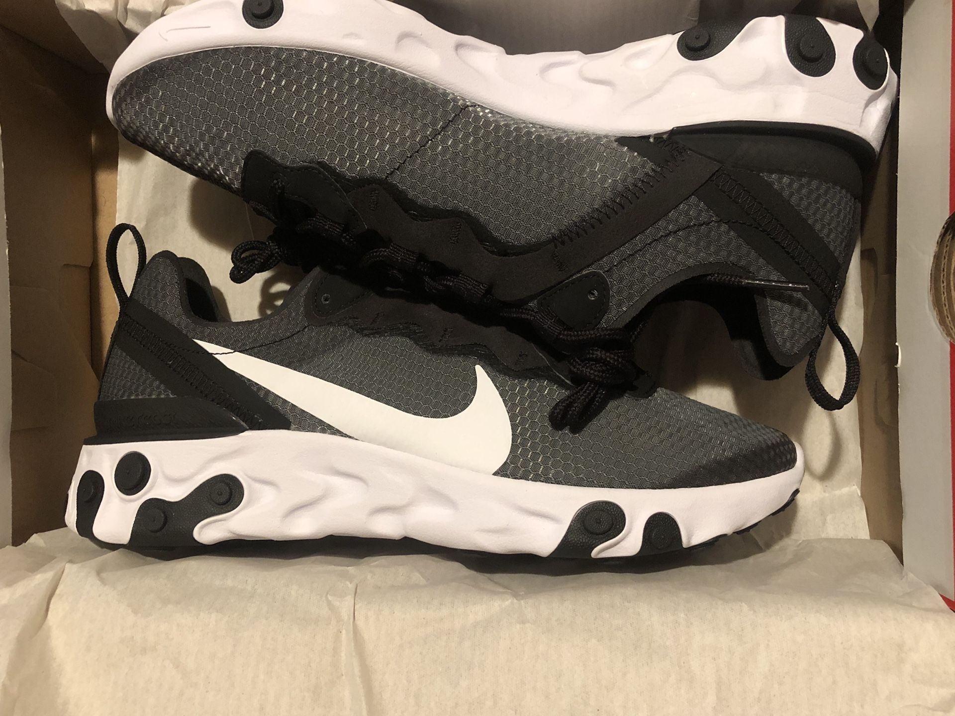 Size Nike React
