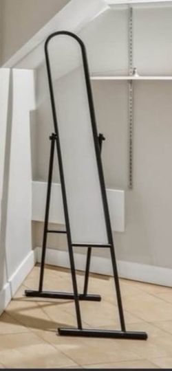 Black Metal Frame Standing Mirror