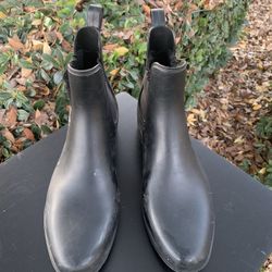 Ladies Rain Boots Size 11