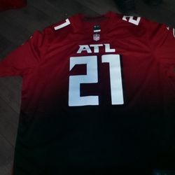 Todd Gurley Autographed Jersey W/Beckett COA