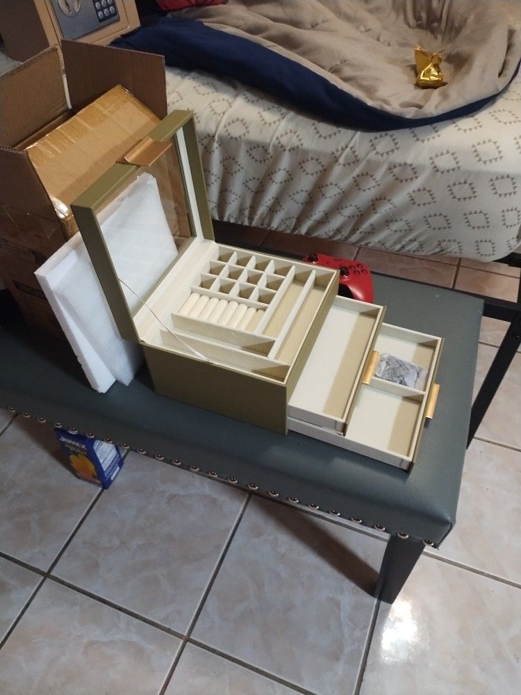 Songmic Jewelry Box