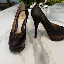 Fendi Women’s High Heel Pumps . luxury designer