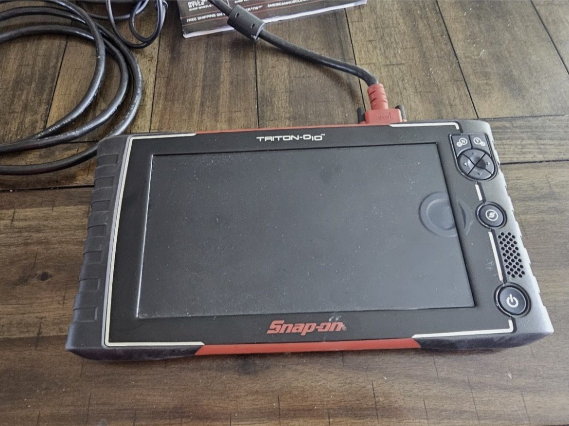 Snap on TRITON D10 Diagnostic Scanner.
