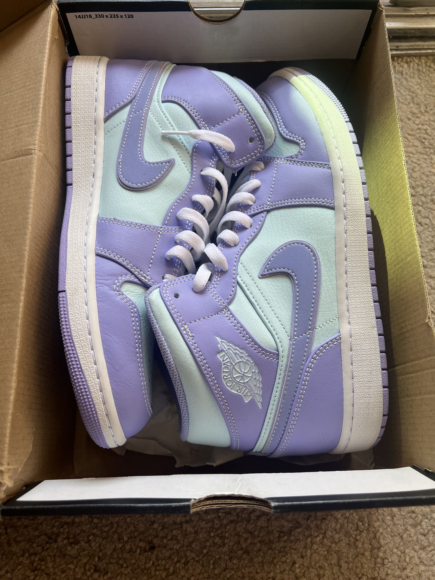Jordan 1 mid purple size 11 used