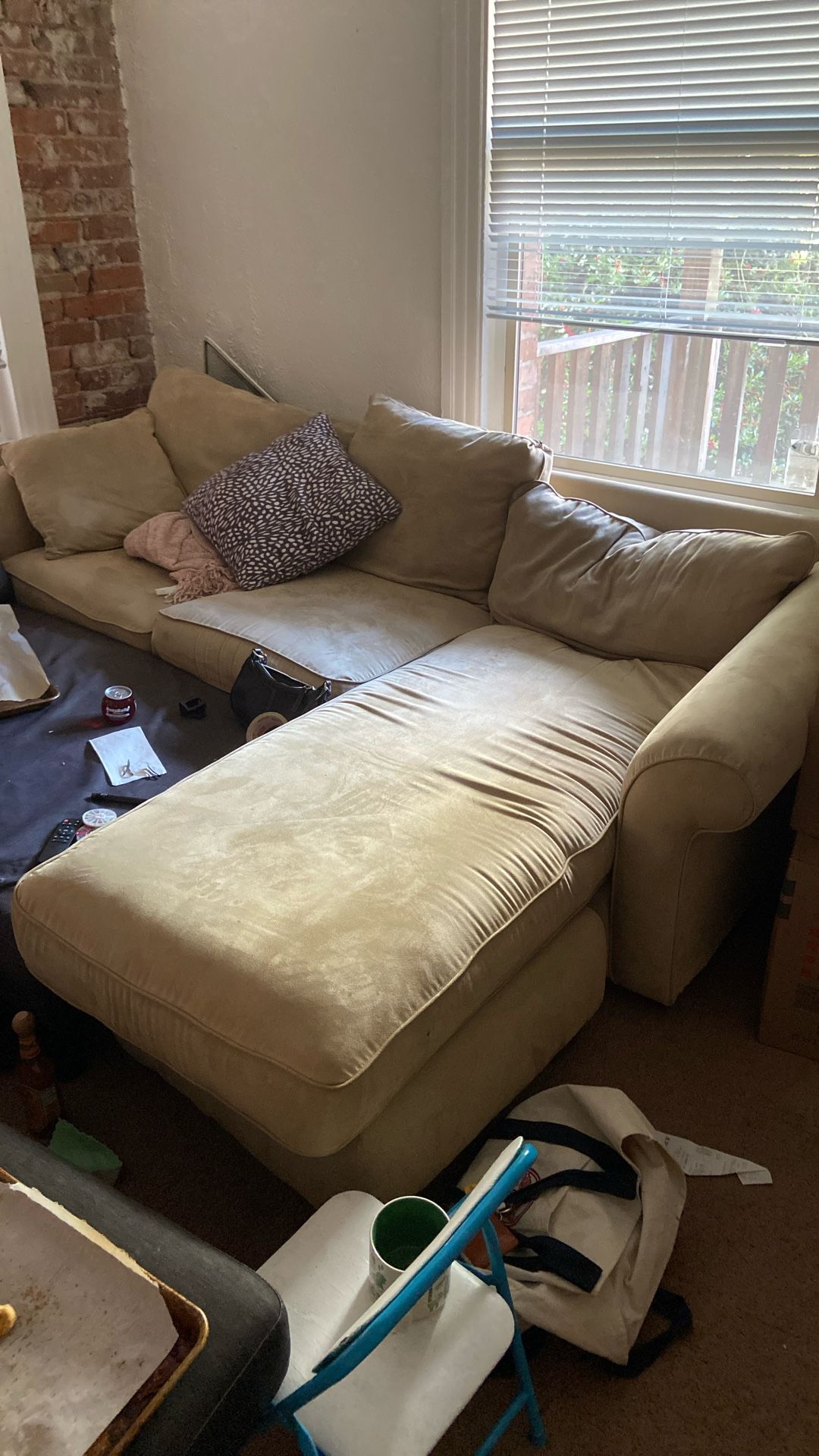 large couch (&pillows) ONLY AVAILABLE FOR PICKUP