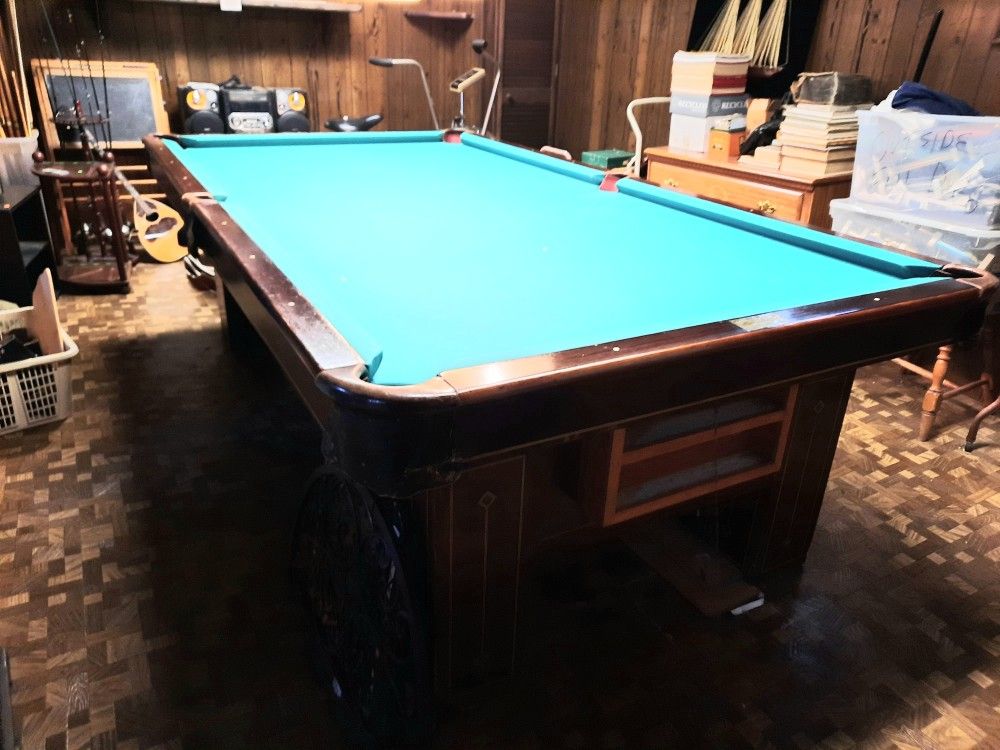 Brunswick Monarch Pool Table