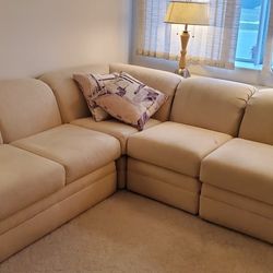 Sectional -4 Pieces & Pillows