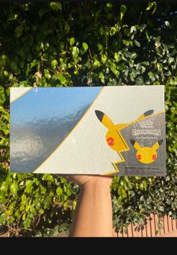 Pokemon TCG Celebrations Ultra-Premium Collection Box Sealed 25th Anniversary