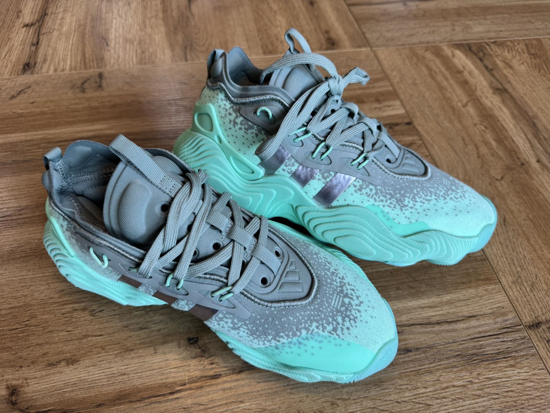 Adidas TRAE YOUNG 3 J