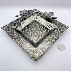 Micheal Aram Hammered Glass Snack Dish/Tray/Ashtray/Soap Dish In White Orchid