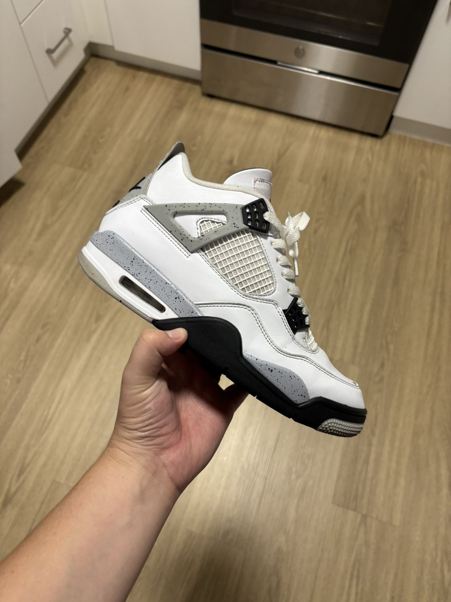 Jordan Retro 4 White Cement 