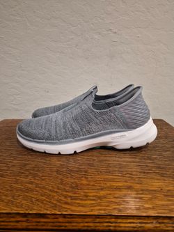 Skechers Women's Slip-Ins Go Walk 6 - Fabulous View Athletic Walking Shoes 
Women's Size US 8.5