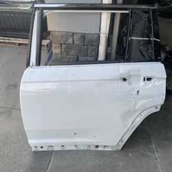 2021 Grand Cherokee L Door