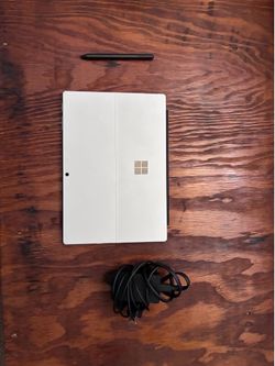 Microsoft Surface Pro 7+