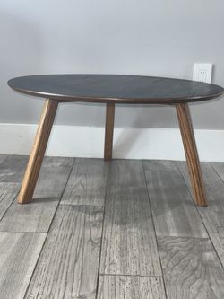 Round Oak Coffee Table