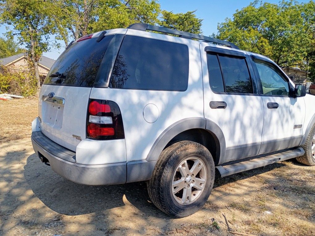 2006 Ford Explorer Parts (Parting Out!)