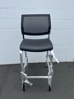 Counter-height stacking chair