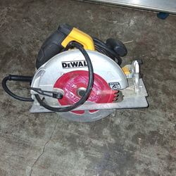 Dewalt Saw