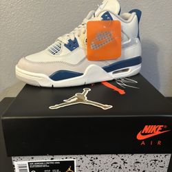 Air Jordan 4 Military Blue Size 6Y (7.5 Women)